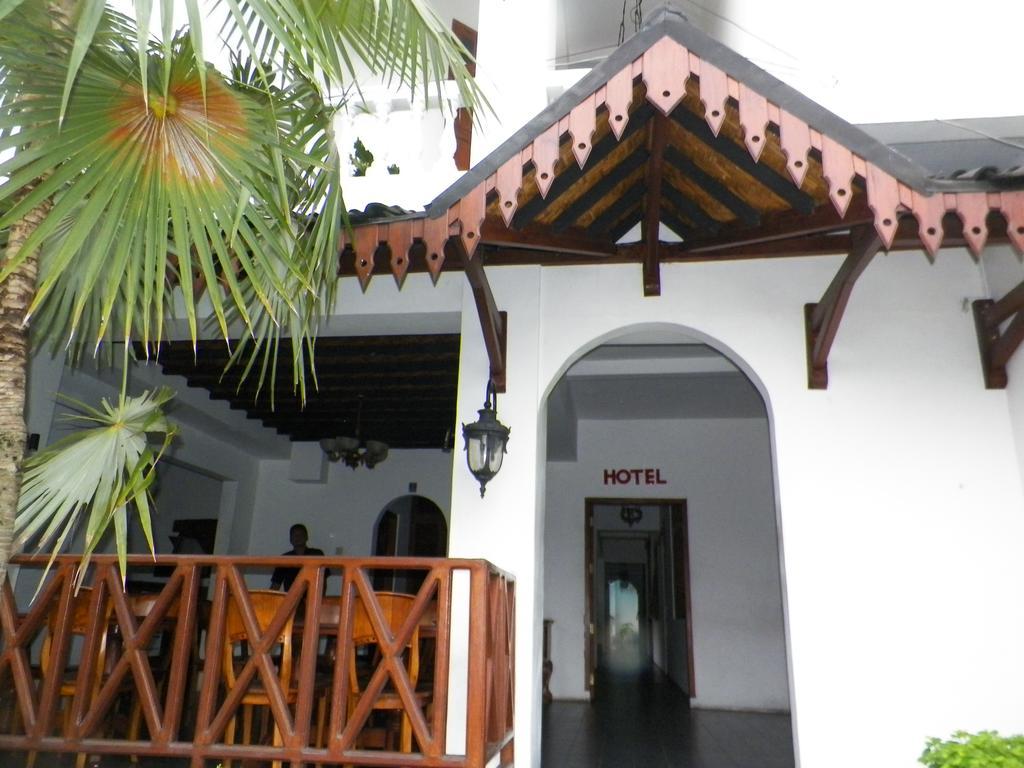 Bladok Hotel & Restaurant Yogyakarta Exteriör bild