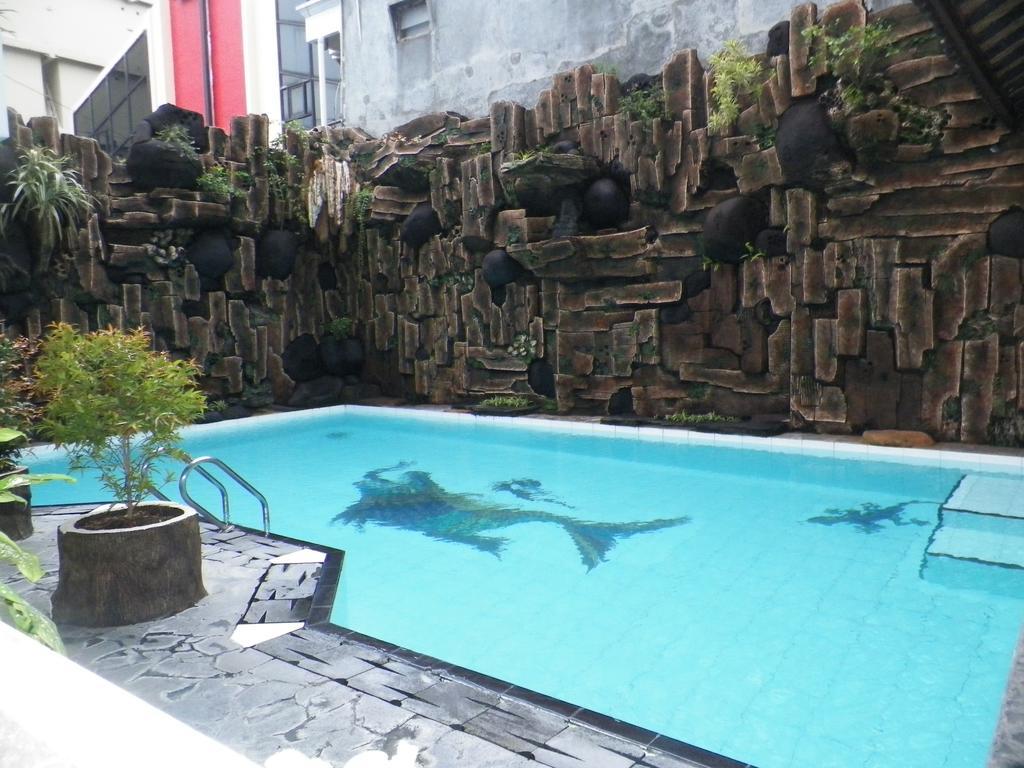 Bladok Hotel & Restaurant Yogyakarta Exteriör bild