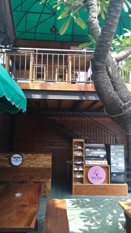 Bladok Hotel & Restaurant Yogyakarta Exteriör bild